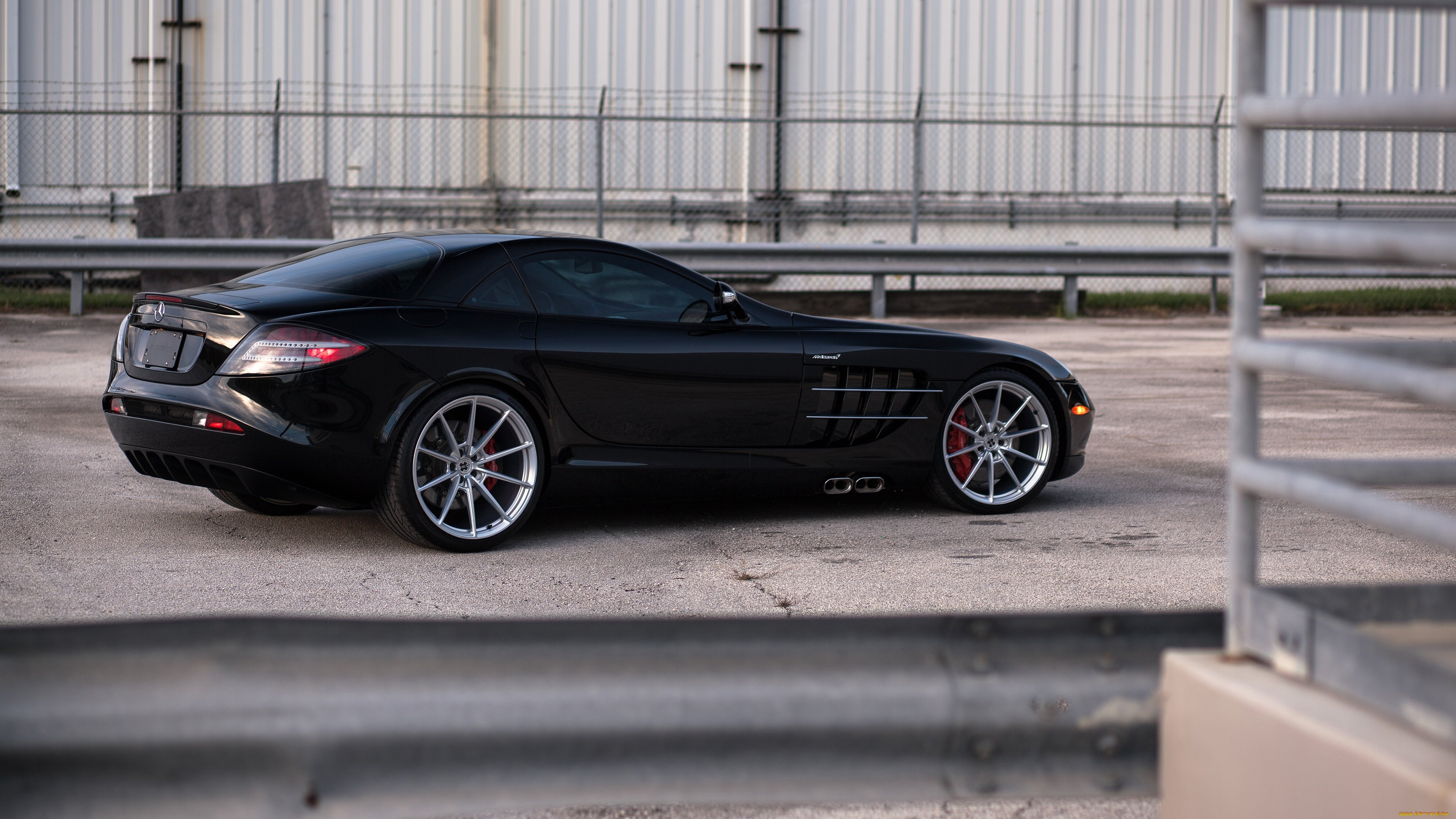 Mercedes SLR MCLAREN колесо